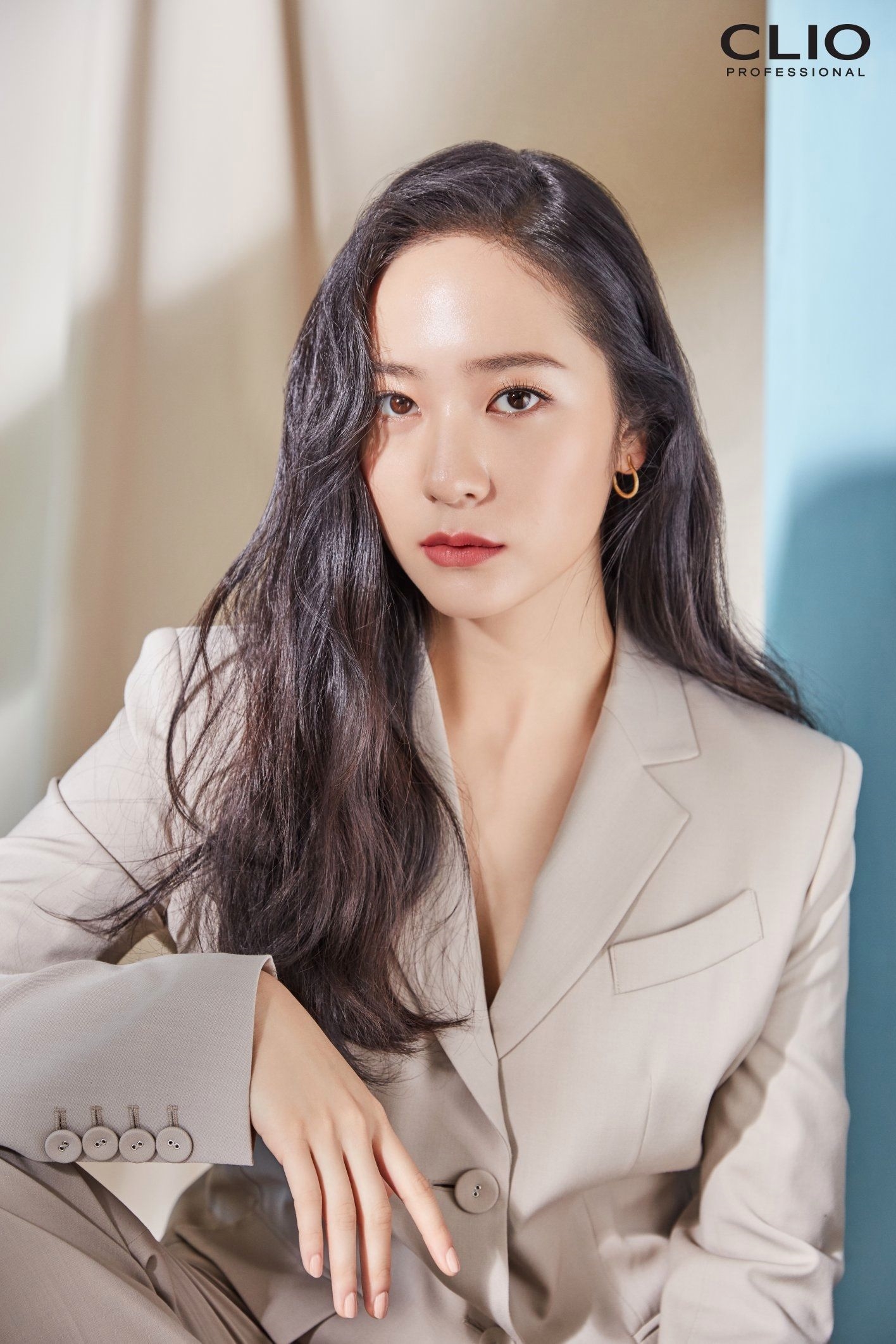 Krystal và sự nghiệp đột phá từ một nữ thần tượng tài sắc vẹn toàn