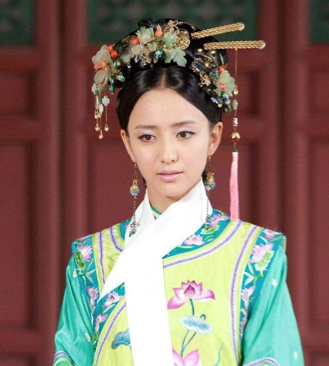 Dương Tử, Đồng Lệ Á và dàn mỹ nhân Cbiz với tạo hình cổ trang xấu