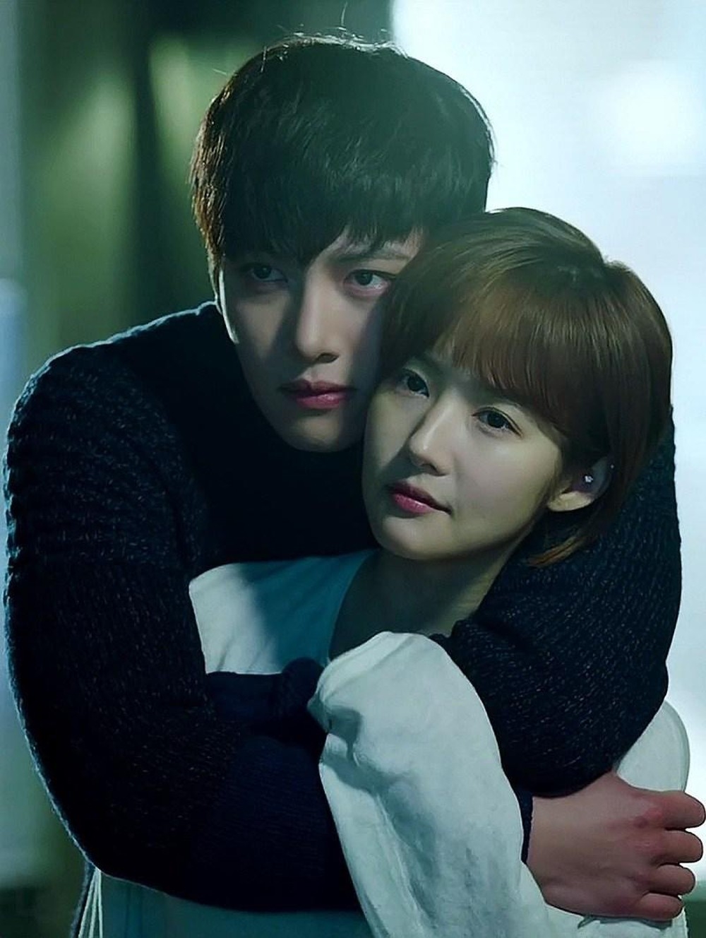Hyun Bin - Son Ye Jin nằm trong top 10 cặp đôi Hàn được yêu thích nhất