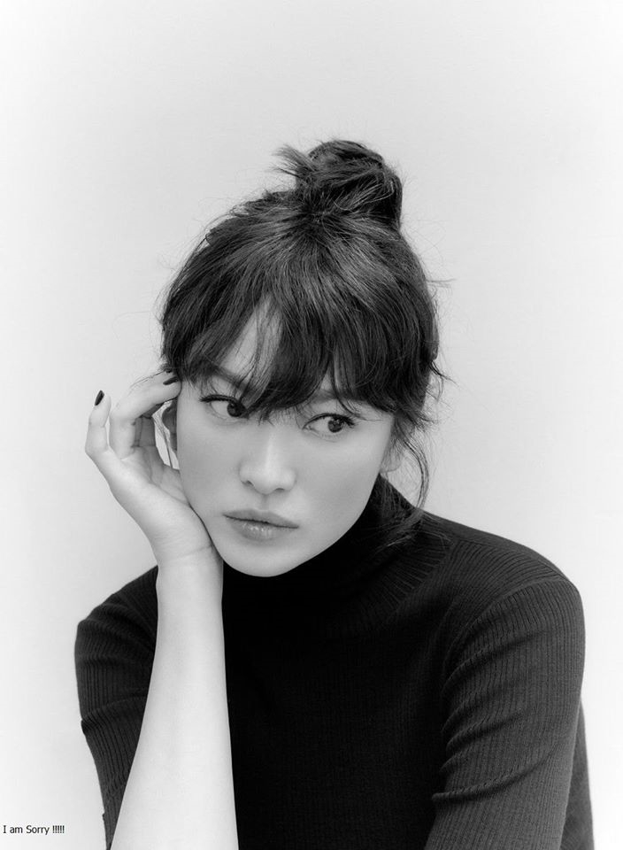 Song Hye Kyo lại 'gây sốt' với tóc mái cực trẻ trung và cá tính