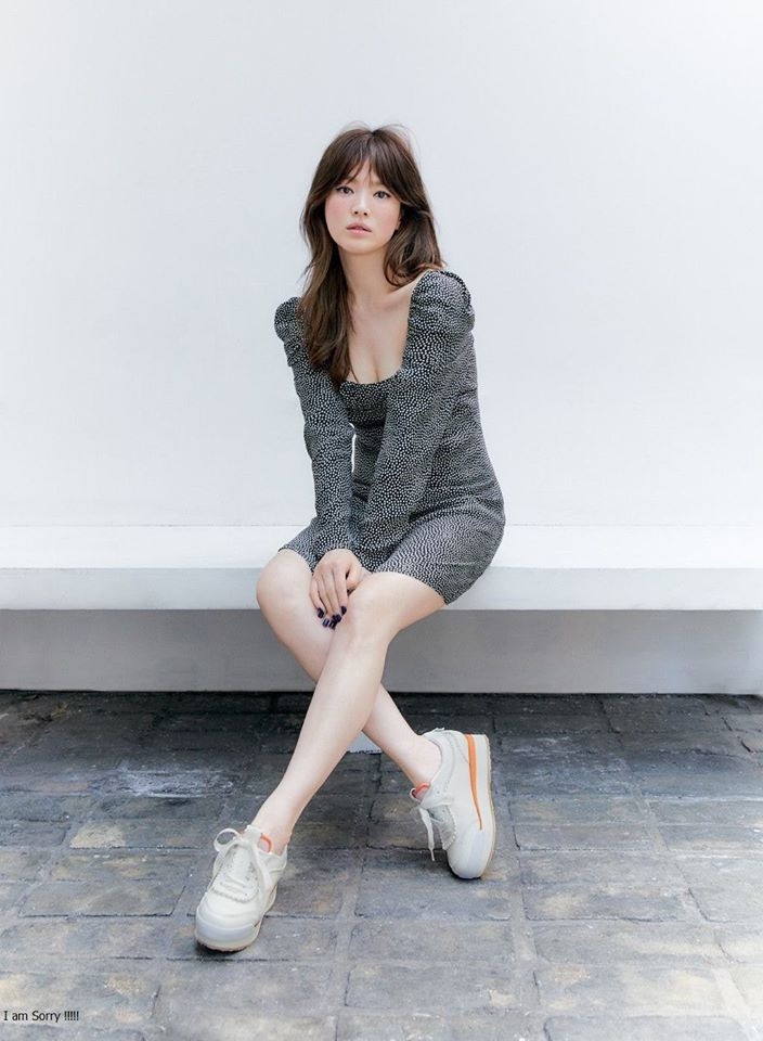 Song Hye Kyo lại 'gây sốt' với tóc mái cực trẻ trung và cá tính