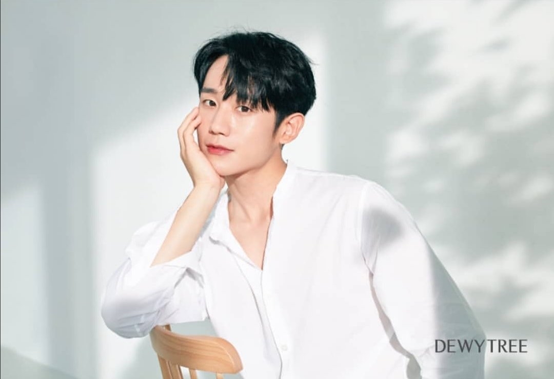 Jung Hae In xem xét tham gia phim mới cùng Jisoo, Kim Hye Yoon