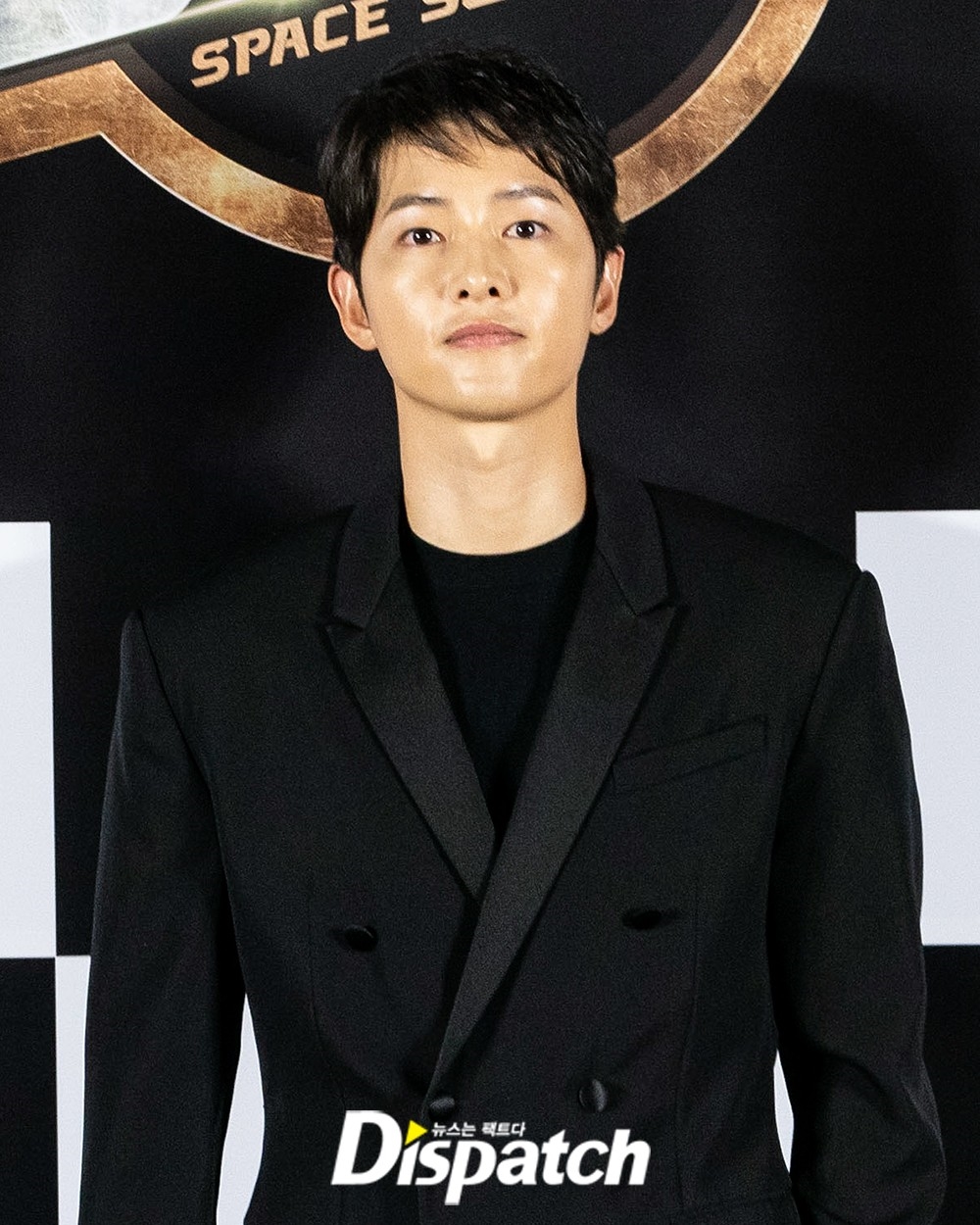 Song Joong Ki nhận nhiều bình luận trái chiều từ Knet ngày tái xuất