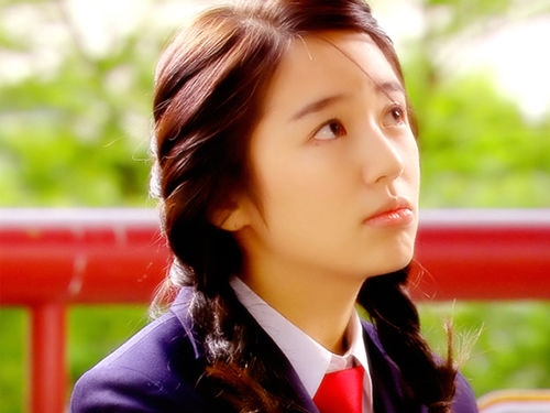 Song Ji Hyo nổi nhất trong dàn sao 'Hoàng Cung' sau 14 năm