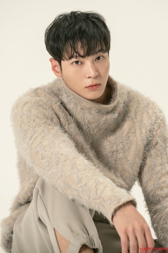 Joo Won thích thú tiết lộ tăng cân hậu xuất ngũ và vai diễn phim mới