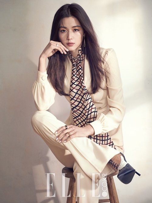 Jun Ji Hyun vượt trội mọi mặt so với Song Hye Kyo và Kim Tae Hee