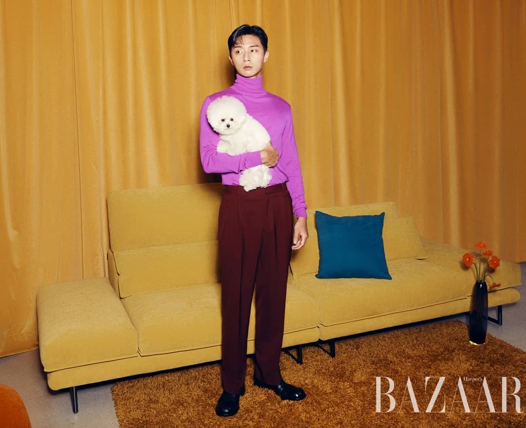 Park Seo Joon nam tính cực thu hút trong bộ ảnh tạp chí mới