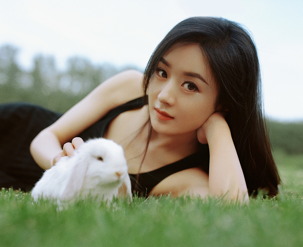 Triệu Lệ Dĩnh và dàn mỹ nhân Cbiz có dinh thự nghìn tỷ ít người biết