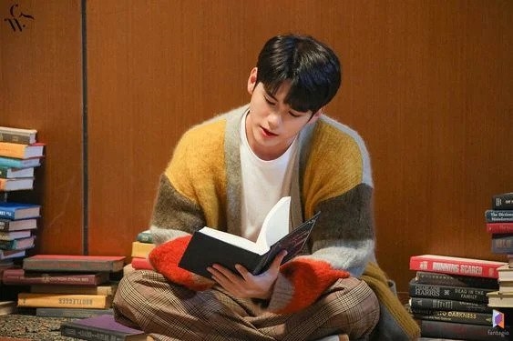 Son Ye Jin và 7 lần 'đụng hàng' hậu bối nhưng chưa từng thua kém
