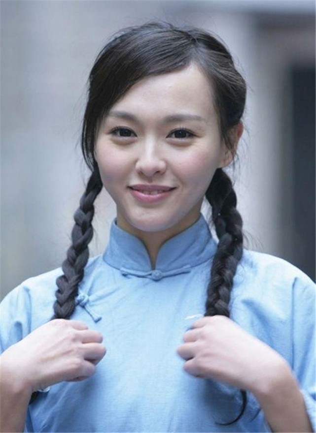 Dương Mịch, Ninh Tịnh và mỹ nhân Cbiz, ai để mái tết tóc đẹp nhất?