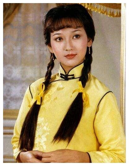 Dương Mịch, Ninh Tịnh và mỹ nhân Cbiz, ai để mái tết tóc đẹp nhất?