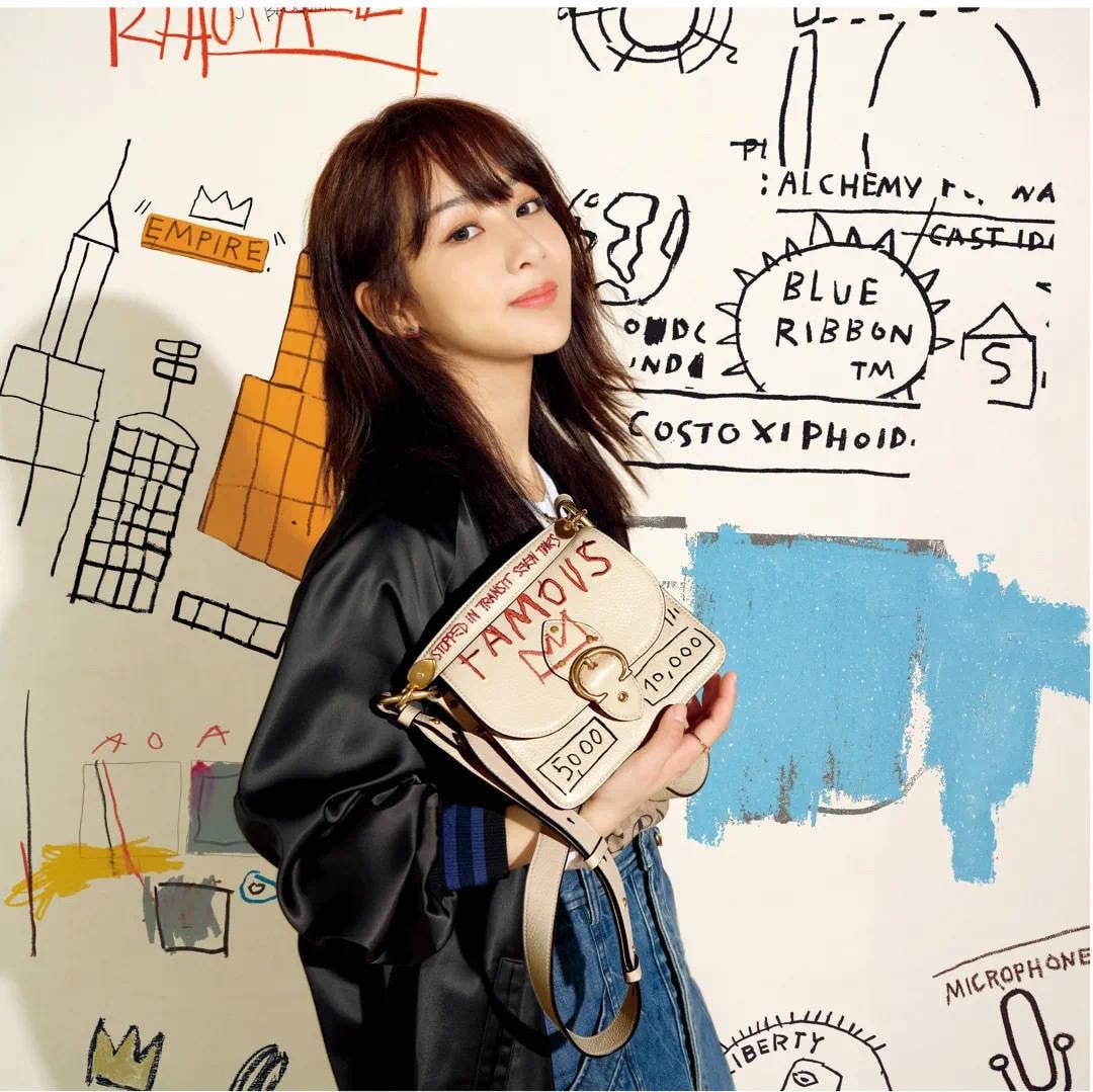 Dương Tử là fangirl thành công nhất Cbiz, tham gia show của Triệu Vy