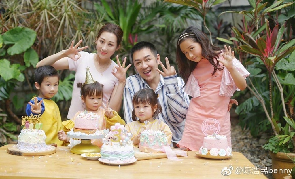 Vợ Trần Hạo Dân muốn sinh lần thứ 5 để kiếm con trai cho chồng