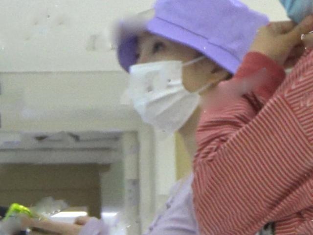 Lý Tiểu Lộ đi 'trùng tu' nhan sắc giữa tin đồn tái hợp chồng