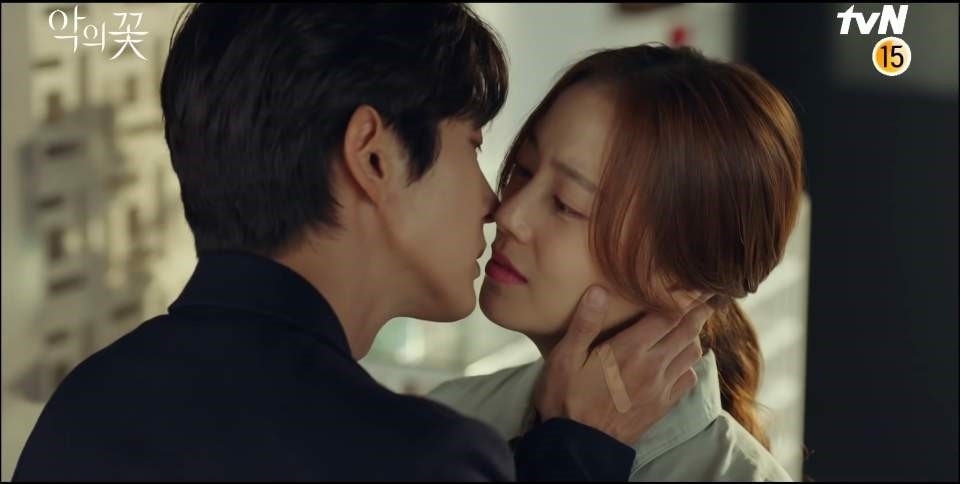 'Flower Of Evil' kết thúc viên mãn hoàn hảo, rating tăng lên cao nhất