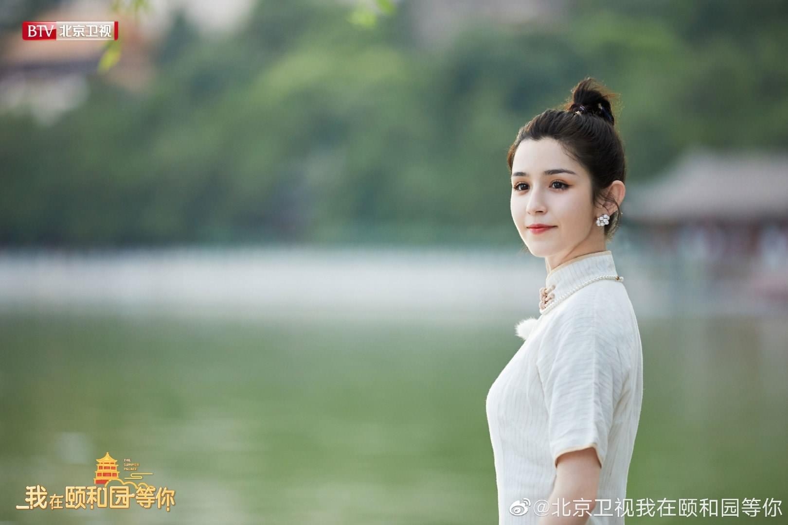 Địch Lệ Nhiệt Ba, Đồng Lệ Á và dàn mỹ nhân Tân Cương đẹp nhất Cbiz