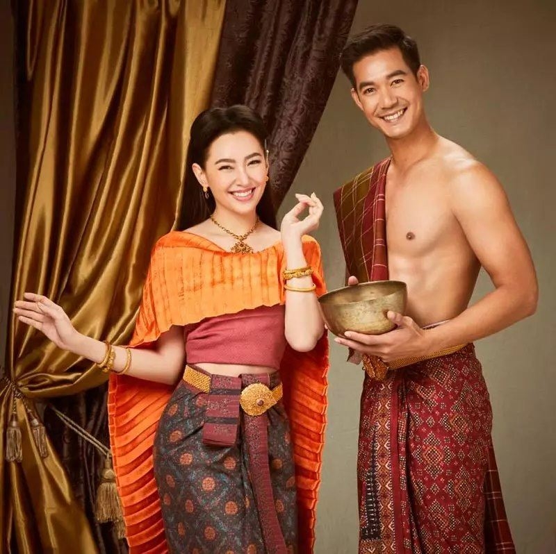 Nadech -Yaya và những cặp đôi Tbiz yêu lâu mà chẳng chịu cưới