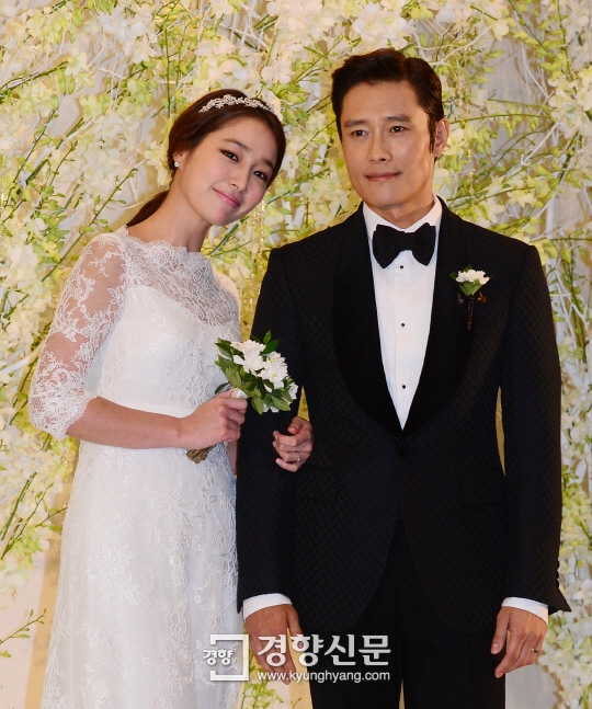 Lee Min Jung lần đầu chia sẻ về chồng sau vụ ngoại tình chấn động