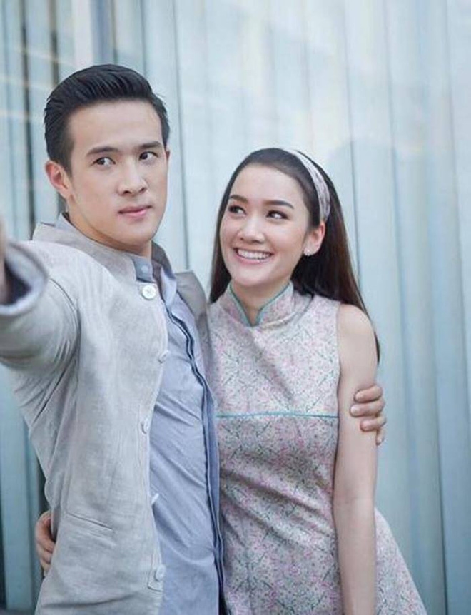 Push Puttichai và loạt sao nam Thái có vợ vẫn đẹp đôi với bạn diễn nữ