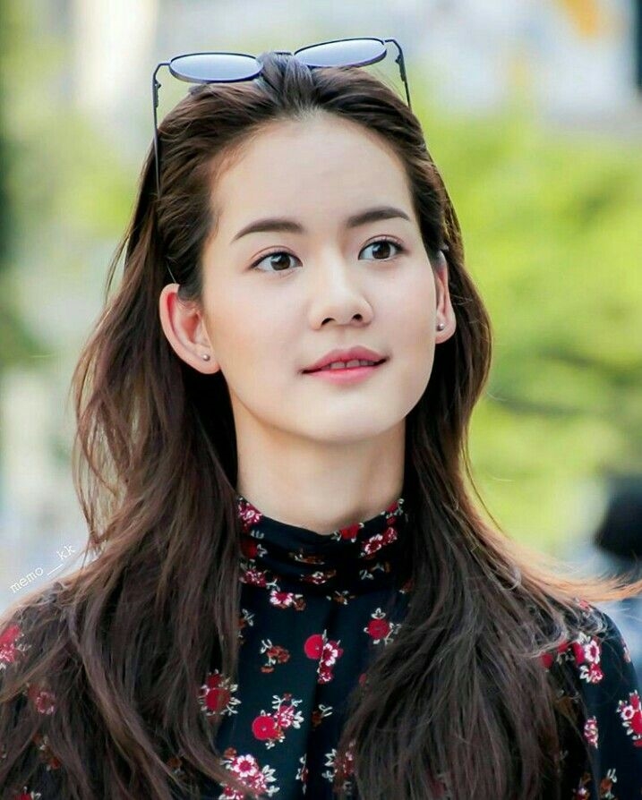 Bee Namthip, Mai Davika và loạt mỹ nữ chân dài của showbiz Thái