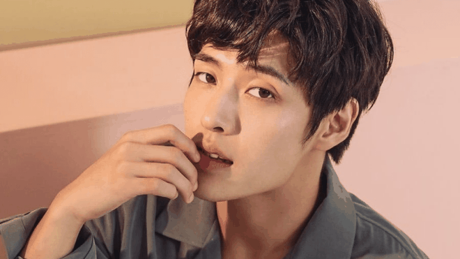 Kang Ha Neul từ chối đóng cặp với Ye Jin để vào vai 'bố nam chính'