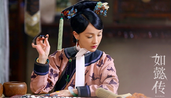 Châu Tấn và sao Cbiz sở hữu bàn tay 'nải chuối' gây cười