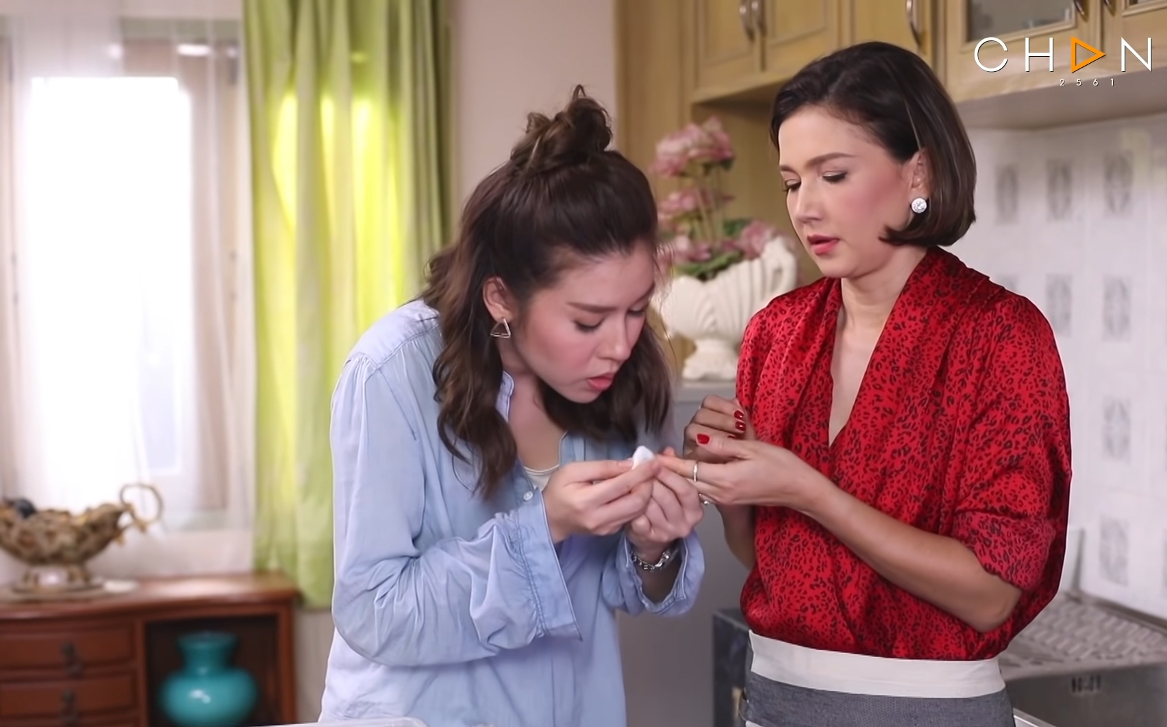 'Chiếc lá cuốn bay' và loạt phim Thái có “con giáp thứ 13” độc lạ