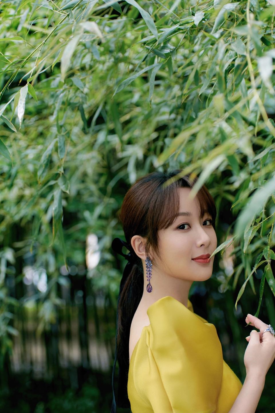 Dương Tử và dàn sao Cbiz bị lộ hình ảnh mắt lé, mặt méo tại Bách Hoa