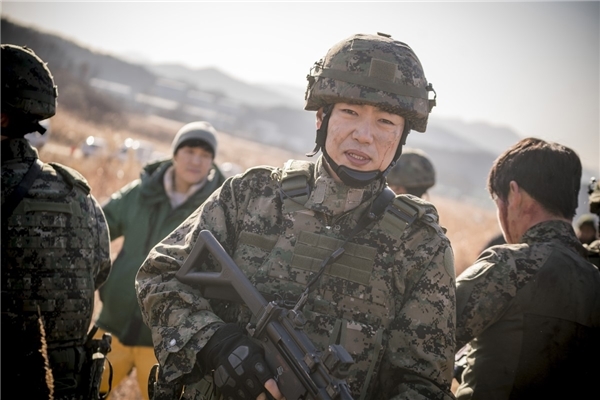 Kim Soo Hyun, Park Seo Joon và dàn cameo 'gây bão' trong phim Hàn 