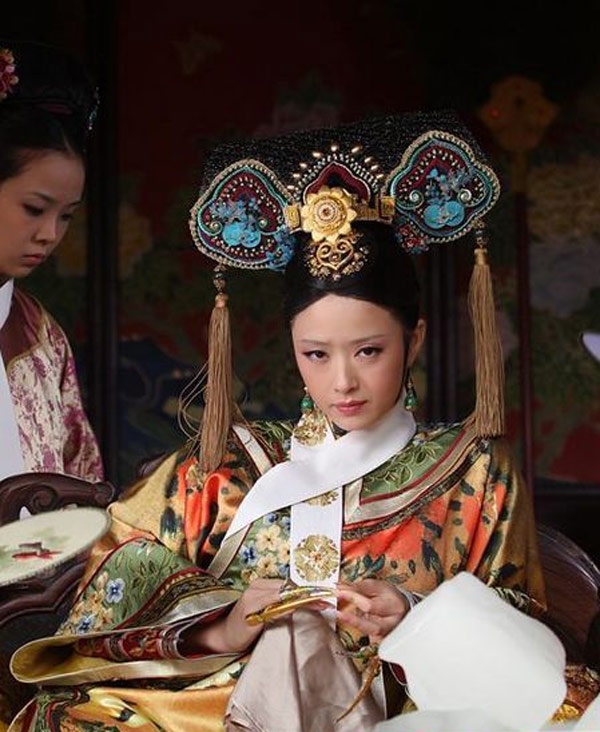 Tôn Lệ, Châu Tấn và các mỹ nhân đình đám trong phim cung đấu kinh điển