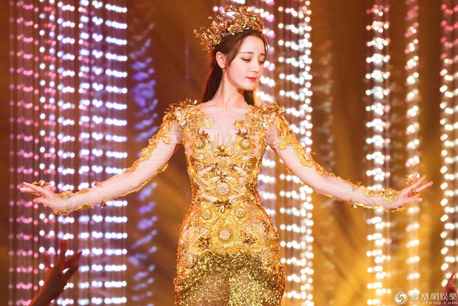 Triệu Lệ Dĩnh và các mỹ nhân Cbiz trở thành nữ thần Kim Ưng