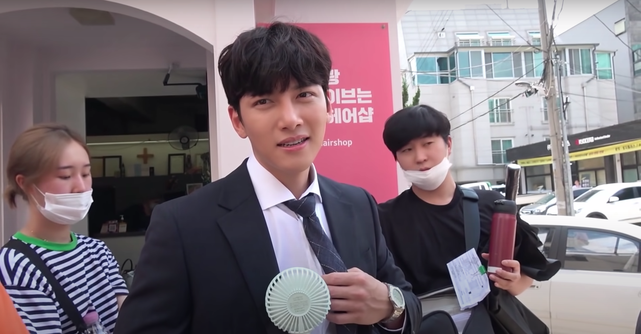 Shin Se Kyung, IU và loạt sao Hàn thành công khi lấn sân làm Vlogger