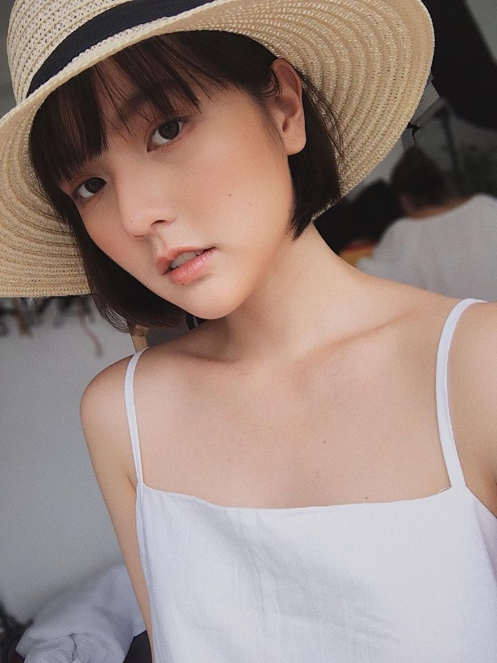 Sơn Tùng M-TP công bố 'nàng thơ' mới có nhan sắc xinh lạ cuốn hút