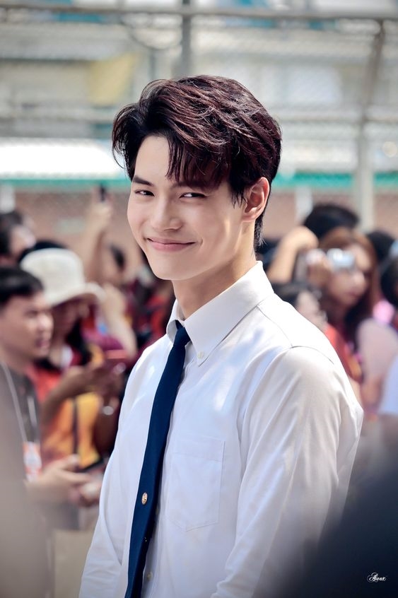 Bright - Win và những mỹ nam Thái diễn xuất ấn tượng nửa đầu 2020