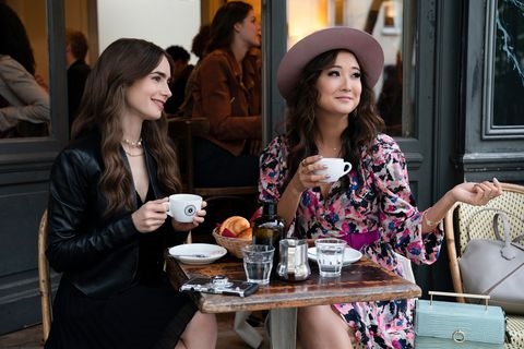 'Emily In Paris' tạo nên cơn sốt mới dù nội dung bị chê tơi bời