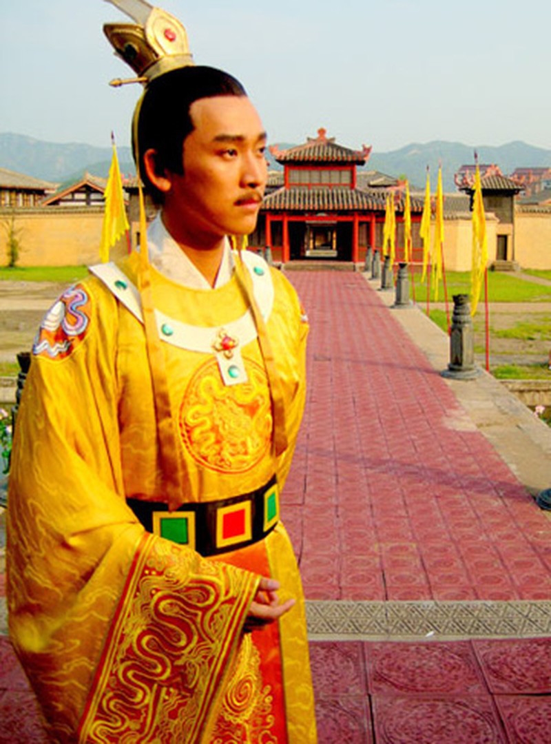 'Đường Tới Thành Thăng Long' bất ngờ lên sóng sau 10 năm 'đắp chiếu'