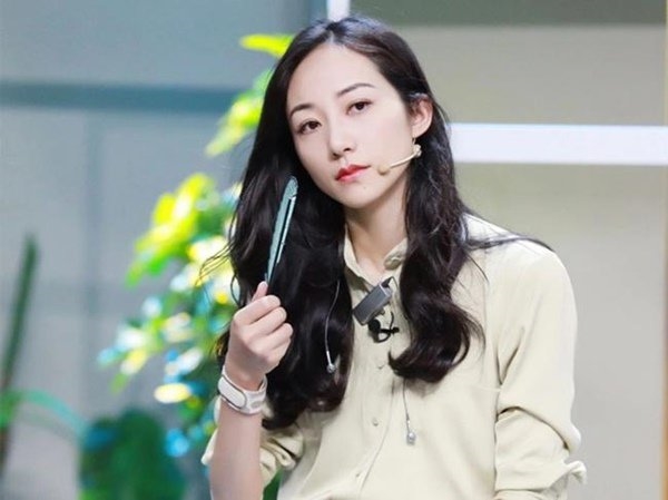 Triệu Lệ Dĩnh, Dương Mịch và những mỹ nhân Vương Tư Thông e dè