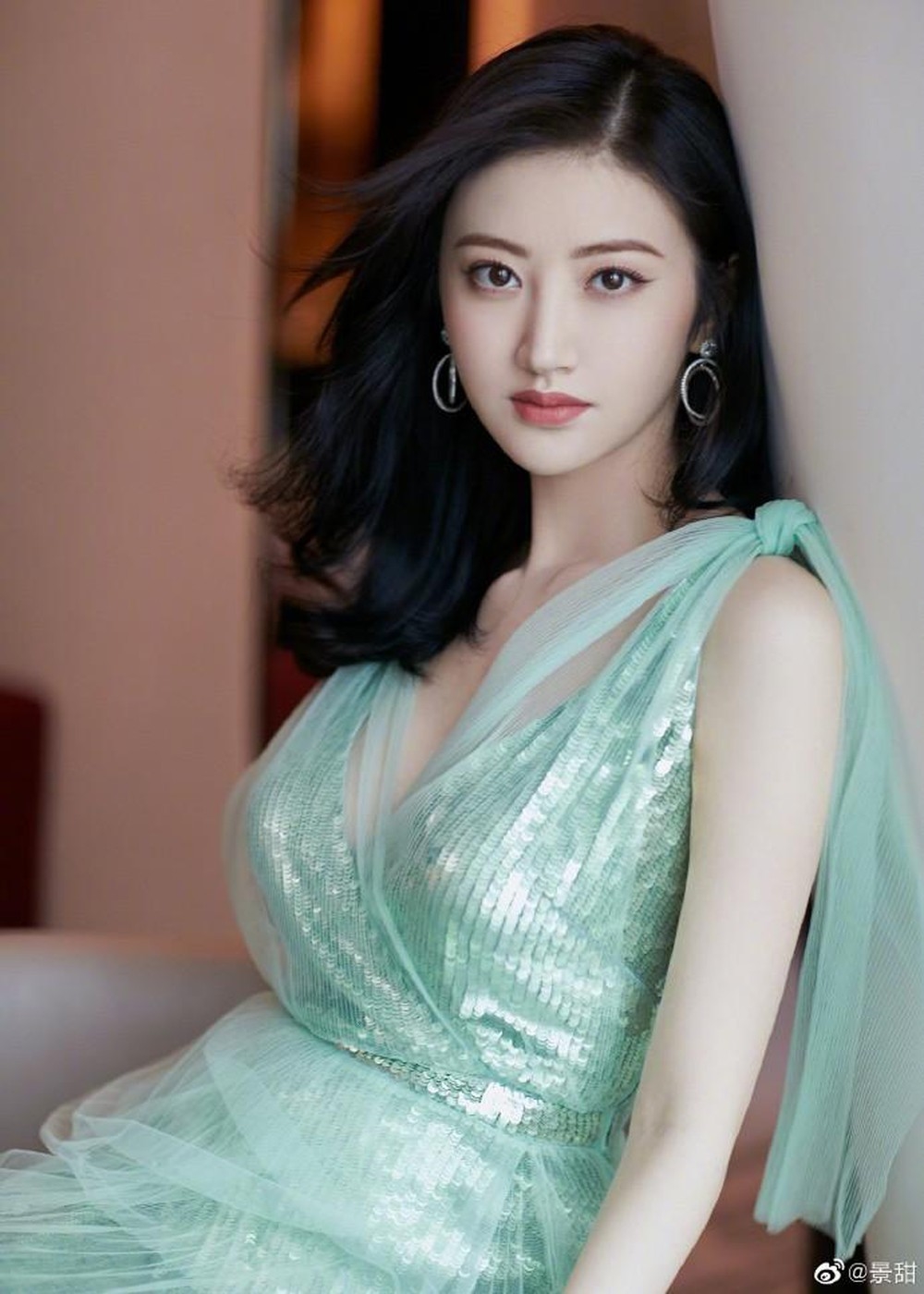 Triệu Lệ Dĩnh, Dương Mịch và những mỹ nhân Vương Tư Thông e dè