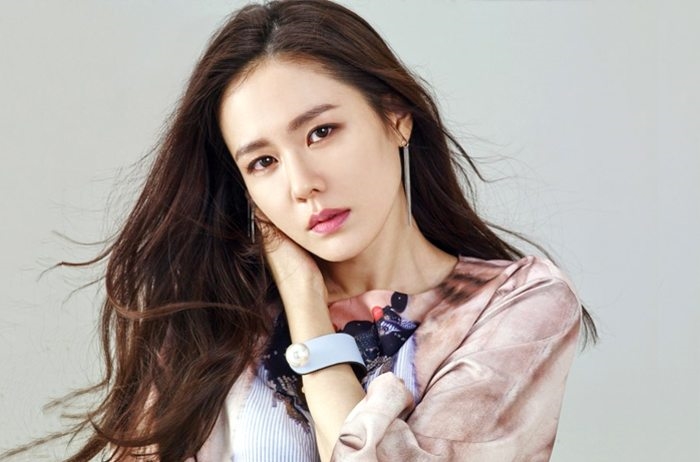 Song Hye Kyo lọt danh sách 10 mỹ nhân đẹp nhất làng phim Hàn 