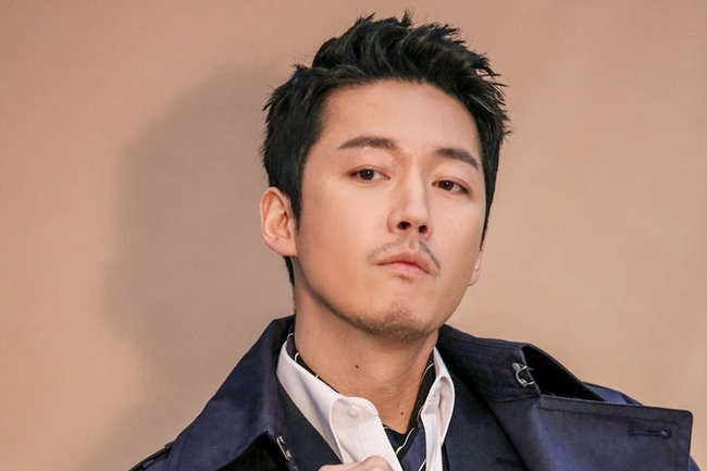 Hyun Bin, Lee Min Ho và loạt nam thần đẹp nhất trong mắt fan
