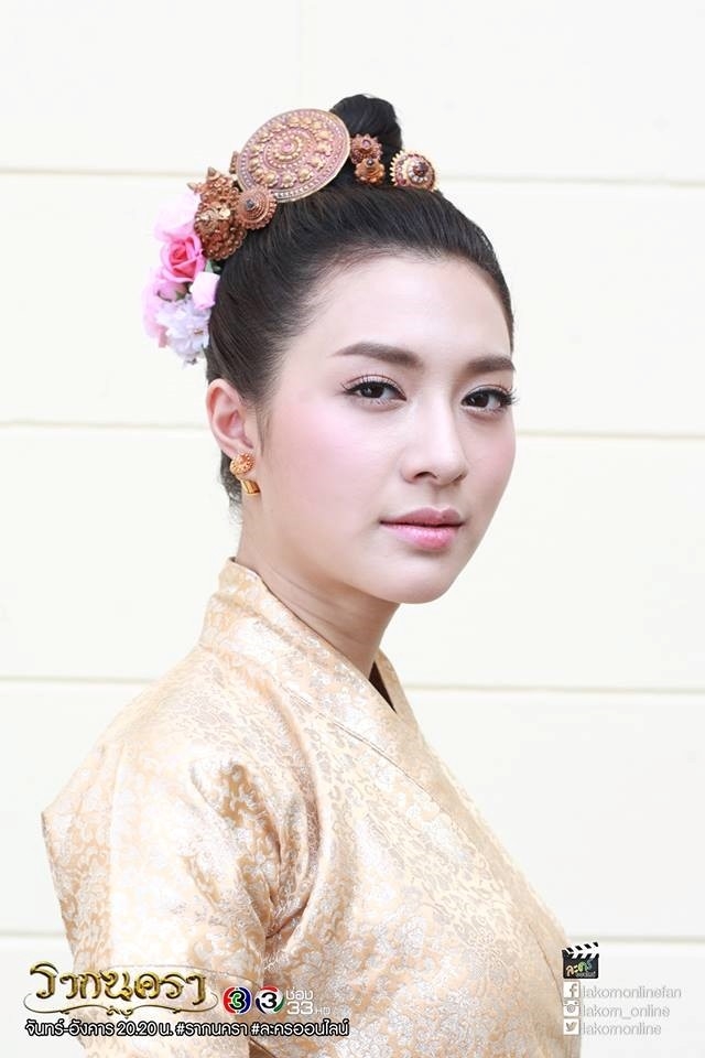 Taew, Mai và loạt sao nữ Thái từng vào vai công chúa trong phim 