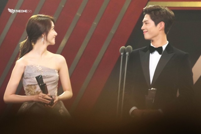 Park Bo Gum bị nghi vấn hẹn hò với Jang Na Ra và loạt sao nữ