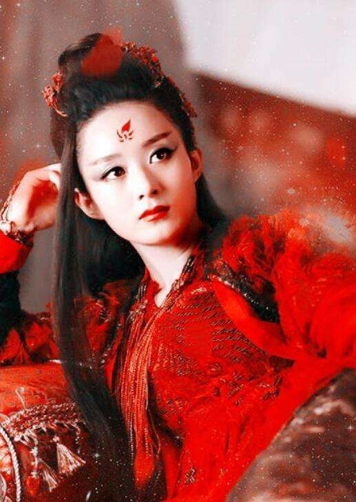 Triệu Lệ Dĩnh và dàn mỹ nhân với trang phục màu đỏ trong phim