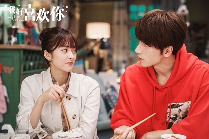 Triệu Lộ Tư - Lâm Vũ Thân và loạt cặp đôi chú - cháu của màn ảnh Trung