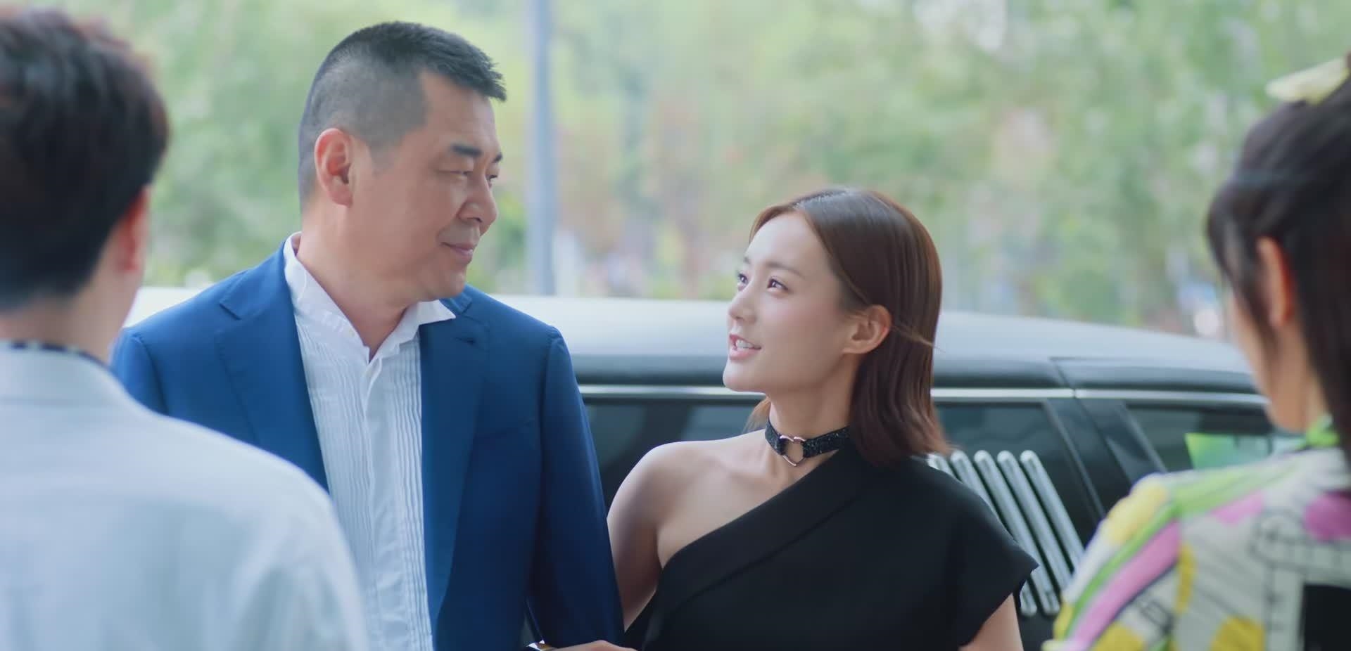 Triệu Lộ Tư - Lâm Vũ Thân và loạt cặp đôi chú - cháu của màn ảnh Trung
