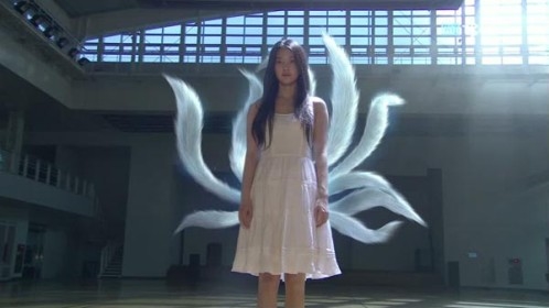 Địch Lệ Nhiệt Ba, Park Min Young và hội hồ ly trong phim Hoa - Hàn