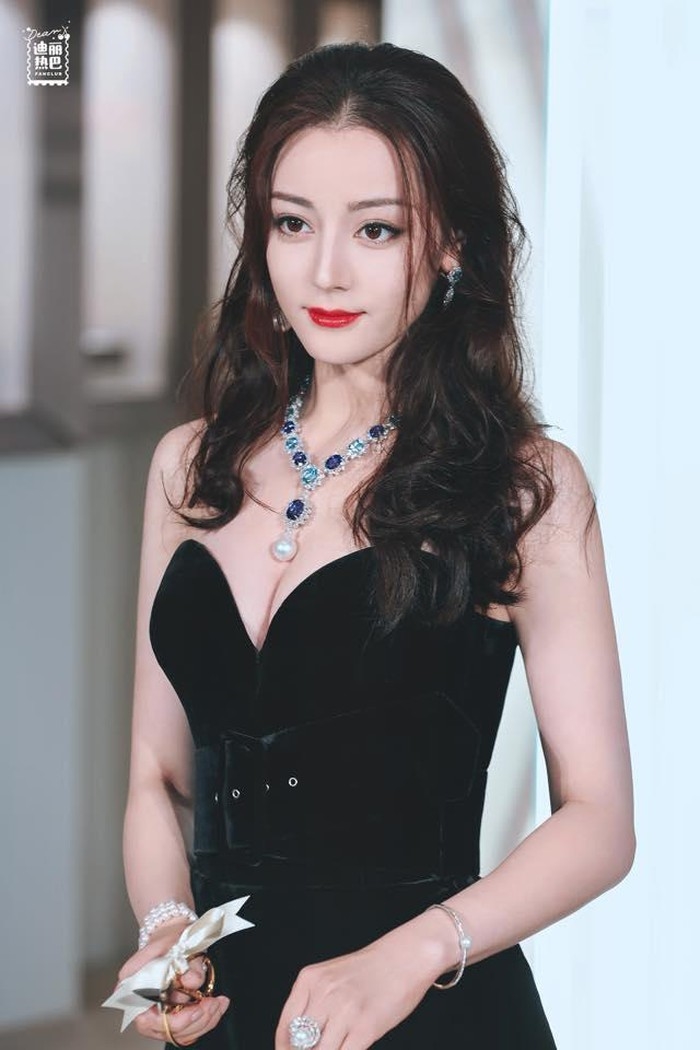 Triệu Lệ Dĩnh, Nhiệt Ba lọt Top 10 nữ diễn viên được yêu thích nhất