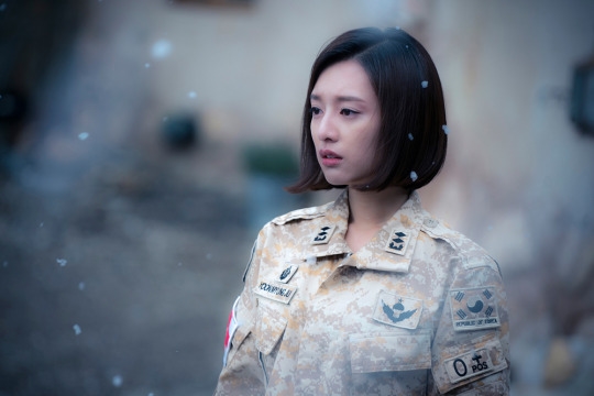 Kim Ji Won tròn 28 tuổi với sự nghiệp hứa hẹn trở thành nữ thần Kbiz