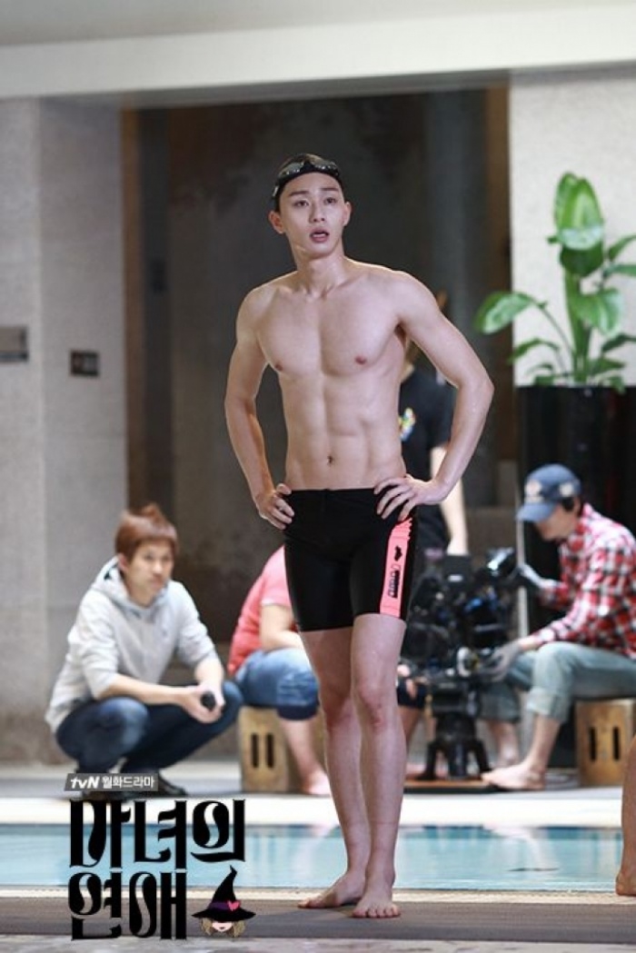 Park Seo Joon và loạt nam thần là hình mẫu thẩm mỹ của đàn ông Hàn