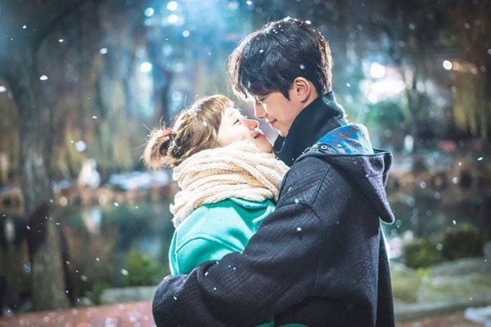 Reply 1997, Tiên Nữ Cử Tạ và phim Hàn có mối tình ngay từ thuở nhỏ